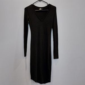 Aritzia Wilfred Free Lisiere V-Neck Longsleeve Midi Dress Size XS